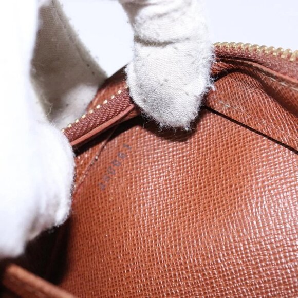 LOUIS VUITTON Monogram Orsay Clutch Bag LV Auth - Picture 13 of 16